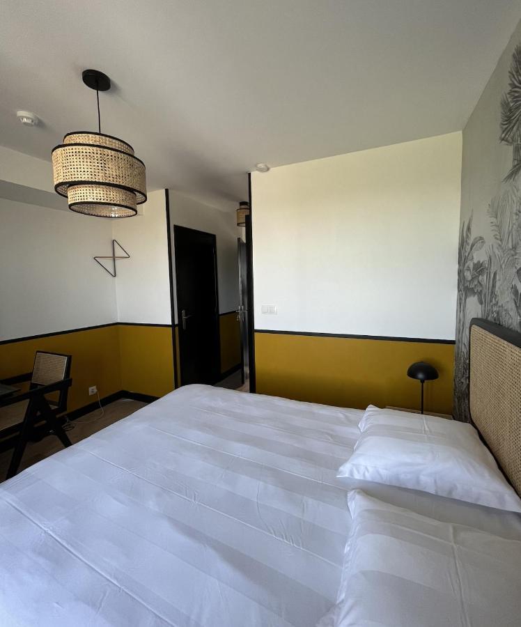 Domaine Du Grand Caugy Hotell Saint-Vigor-le-Grand Exteriör bild