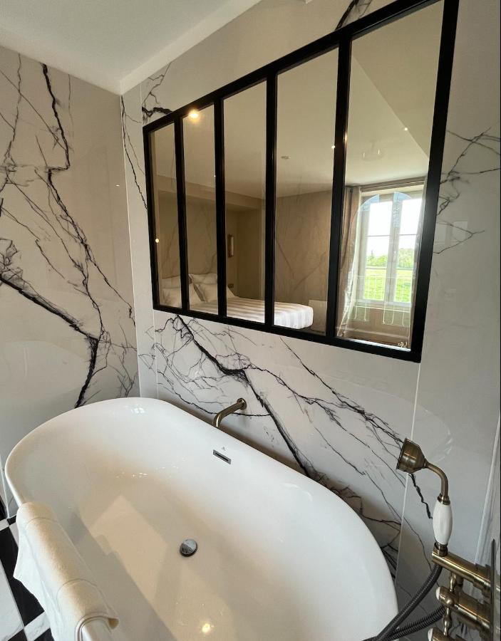 Domaine Du Grand Caugy Hotell Saint-Vigor-le-Grand Exteriör bild