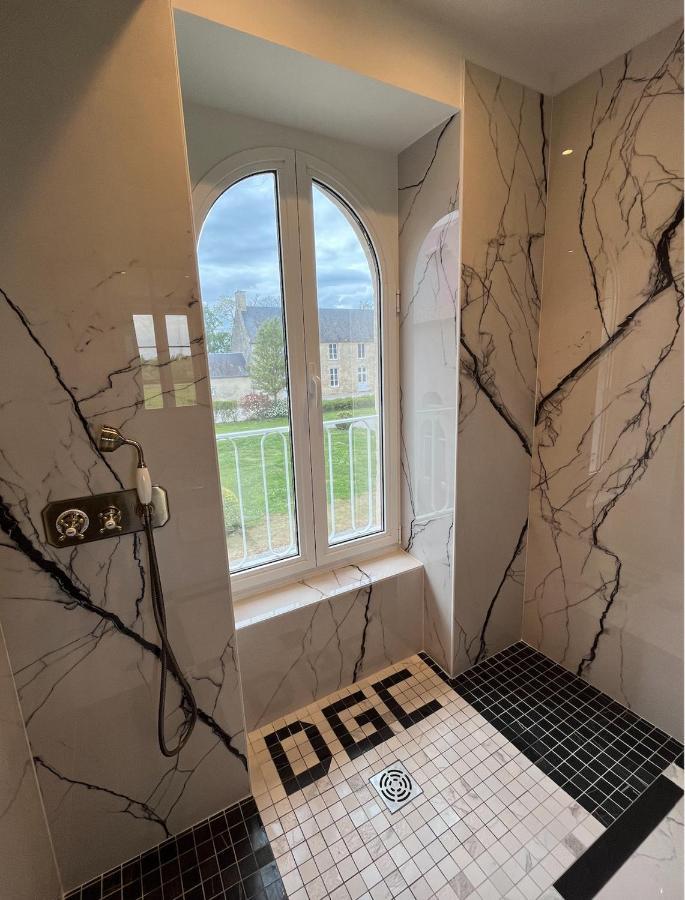 Domaine Du Grand Caugy Hotell Saint-Vigor-le-Grand Exteriör bild