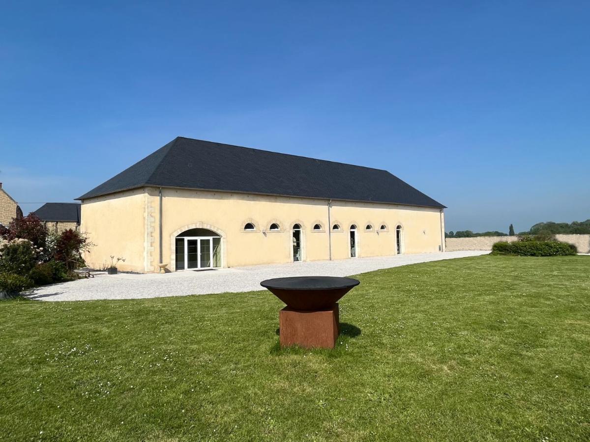 Domaine Du Grand Caugy Hotell Saint-Vigor-le-Grand Exteriör bild