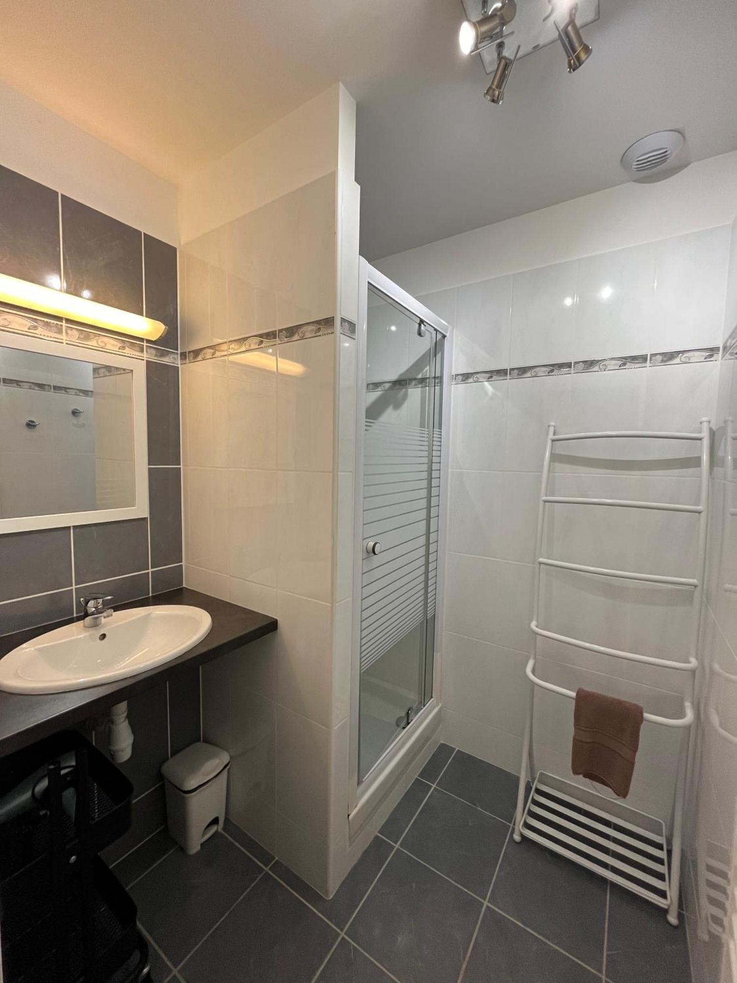 Domaine Du Grand Caugy Hotell Saint-Vigor-le-Grand Exteriör bild