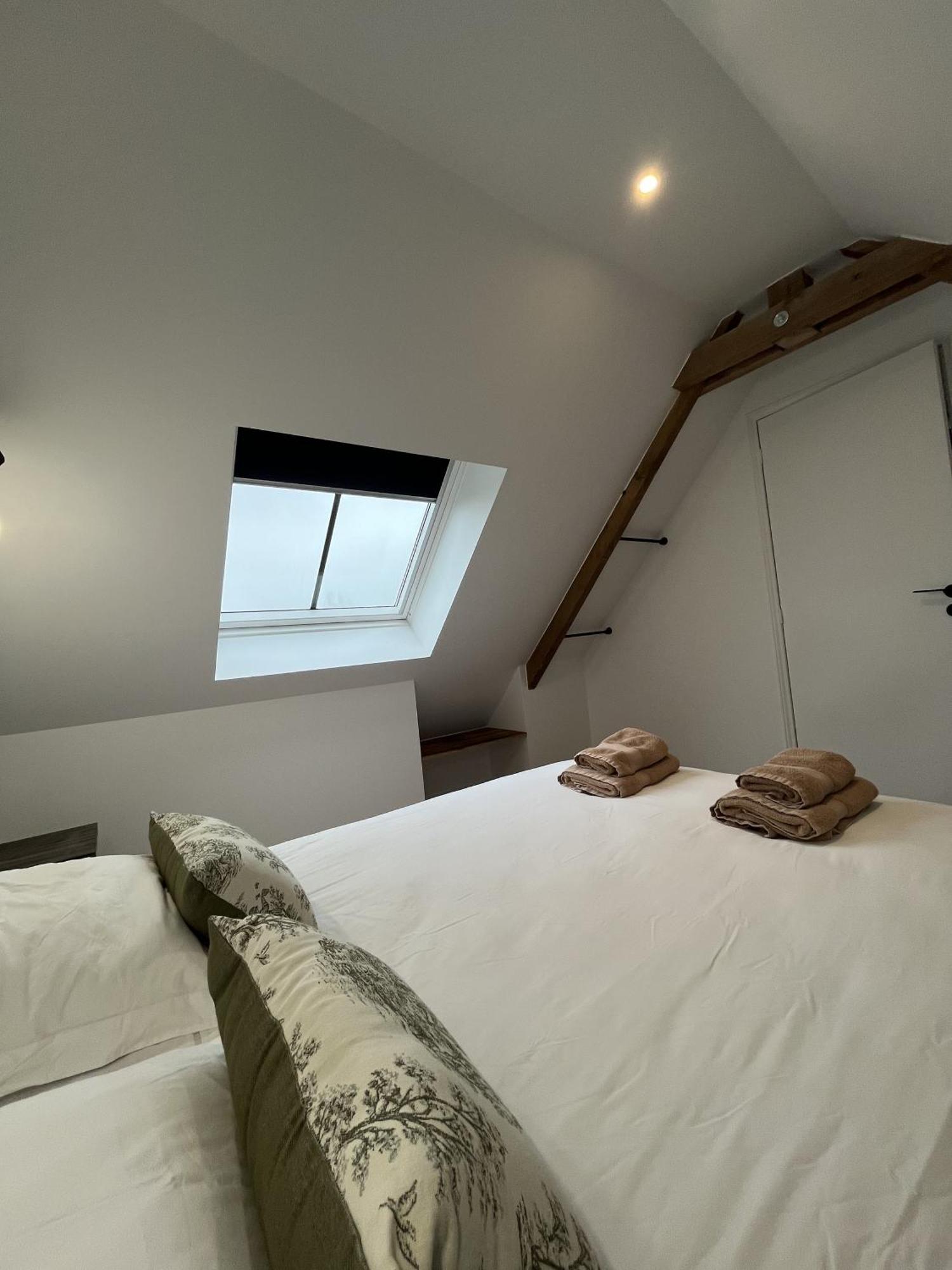 Domaine Du Grand Caugy Hotell Saint-Vigor-le-Grand Exteriör bild