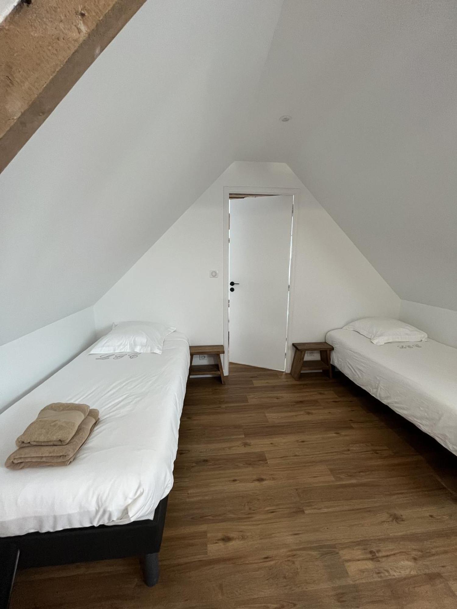 Domaine Du Grand Caugy Hotell Saint-Vigor-le-Grand Exteriör bild